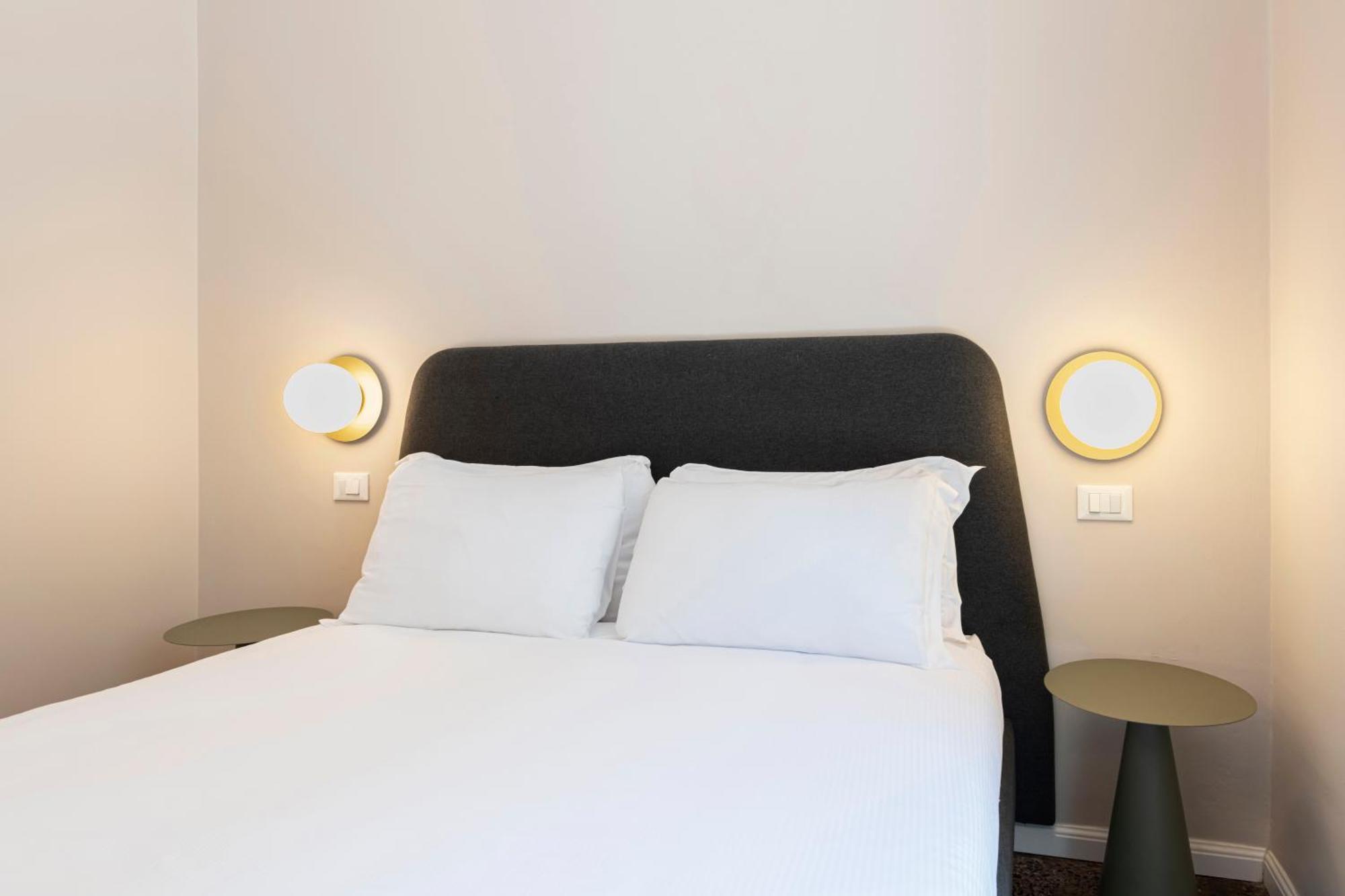 Relstay - Assarotti Appartement *